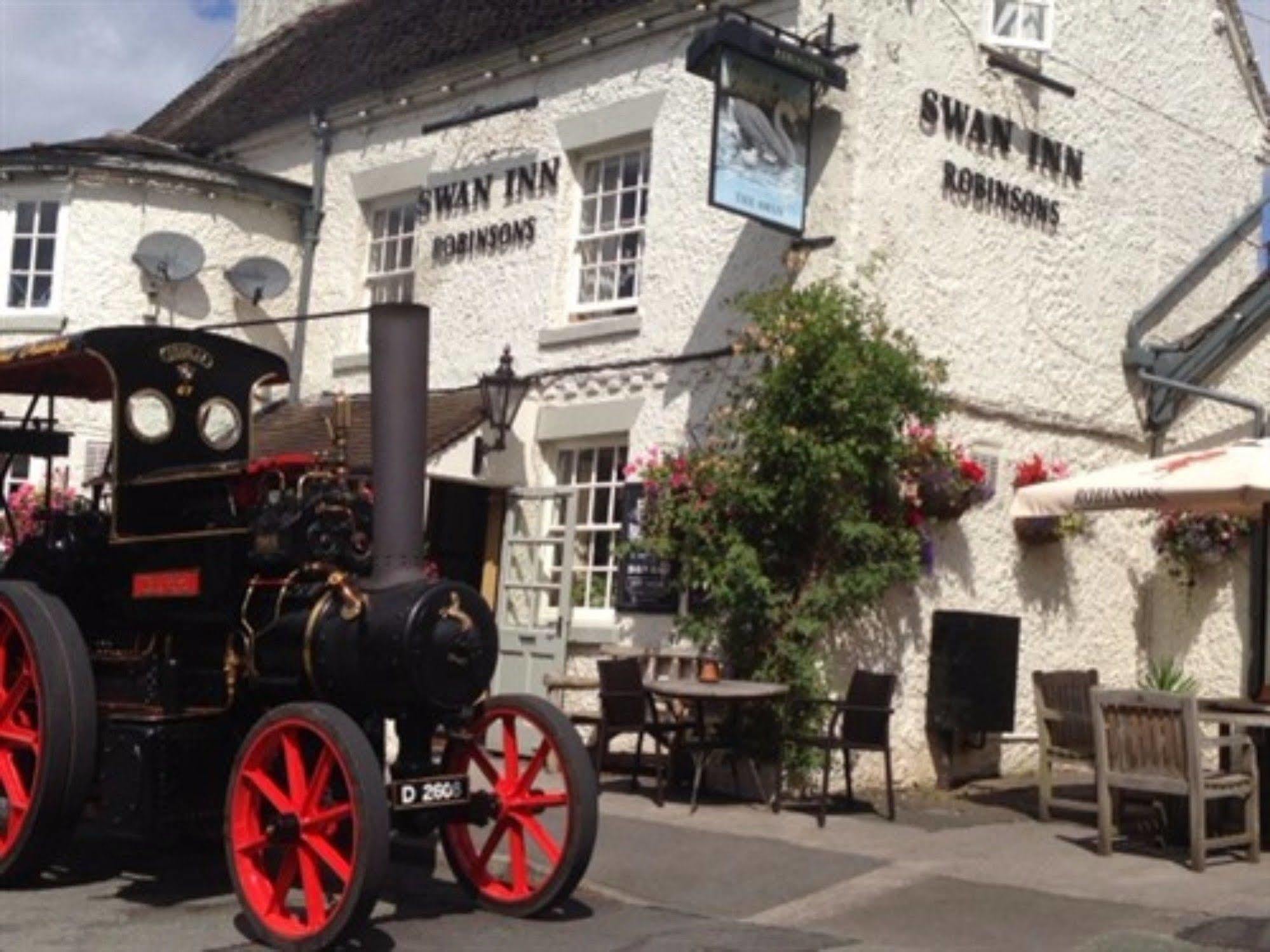 The Swan Inn Нантвич Экстерьер фото